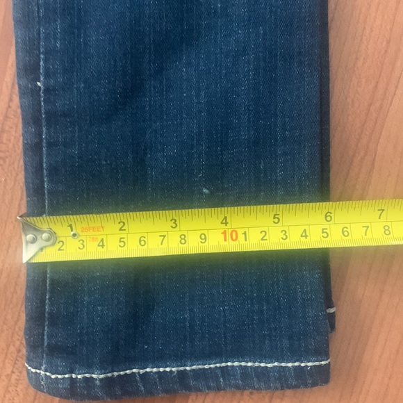 🌺 2 for $23 🌺 Seven7 Jeans with a Hint of Bling - Picture 7 of 8